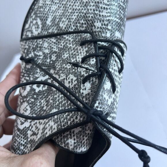 STUART WEITZMAN Animal Print Pointed Toe Chunky Heel Oxford 9.5M Shoes Lace Up - Picture 8 of 16